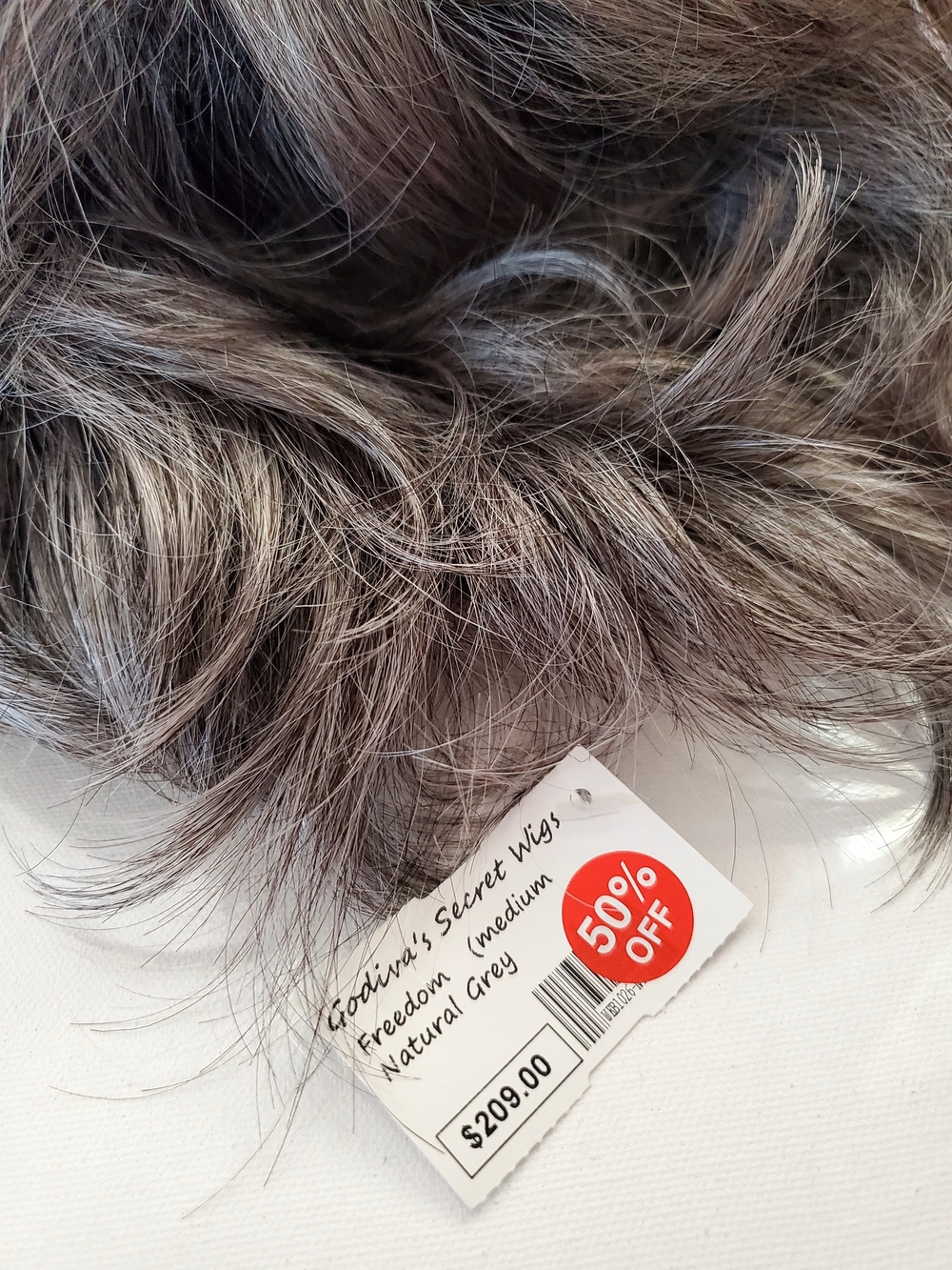 Godiva's Secret Freedom Average Wig Layered Natural Grey Orig 209. Now 80. NEW - Picture 12 of 15